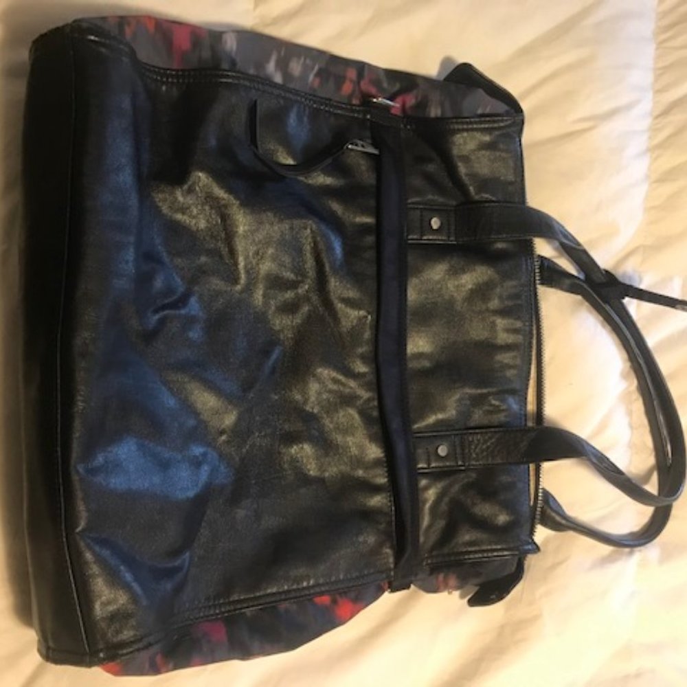 Large Lululemon Bag